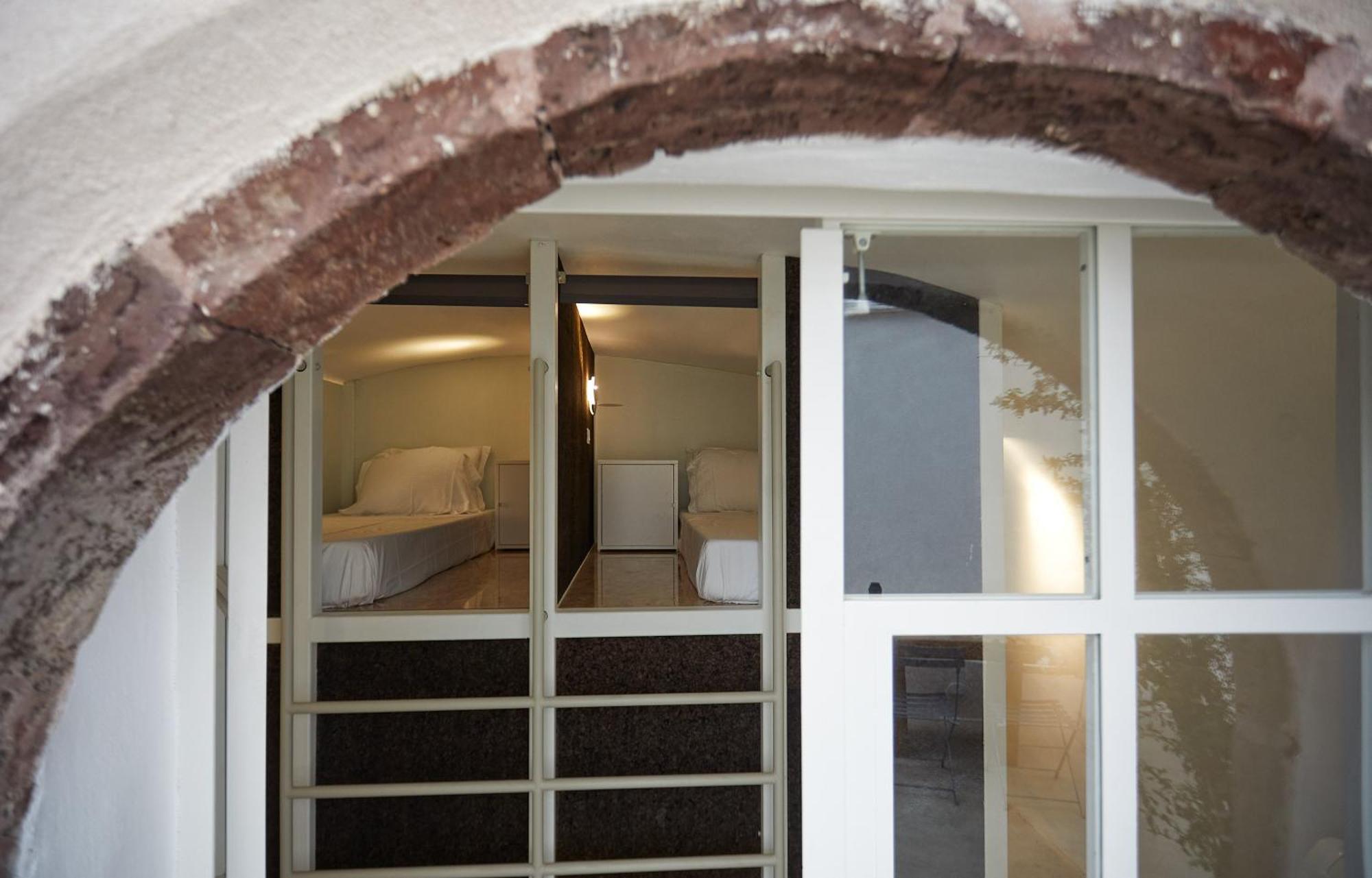 Hostel 16 Oia 외부 사진