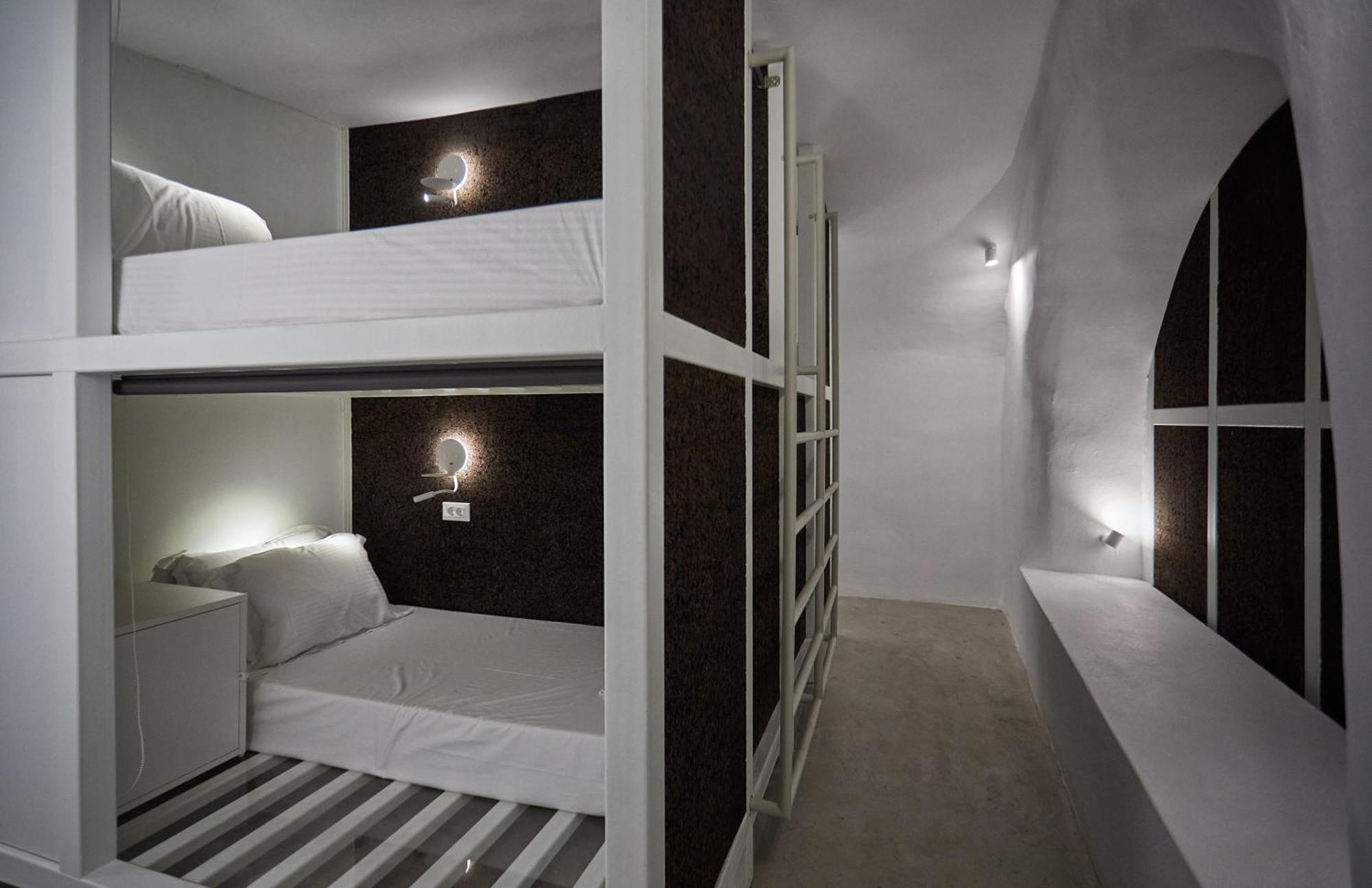 Hostel 16 Oia 외부 사진